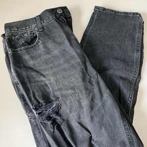 American Eagle relaxed fit mom jean with holes